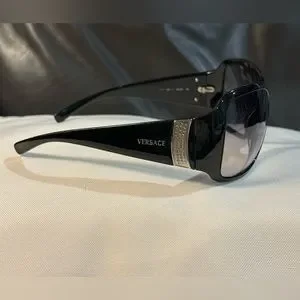 Versace 4103 Black Wrap around Sunglasses Versace Kids VK4003U Sunglasses | FramesDirect.com main image 4